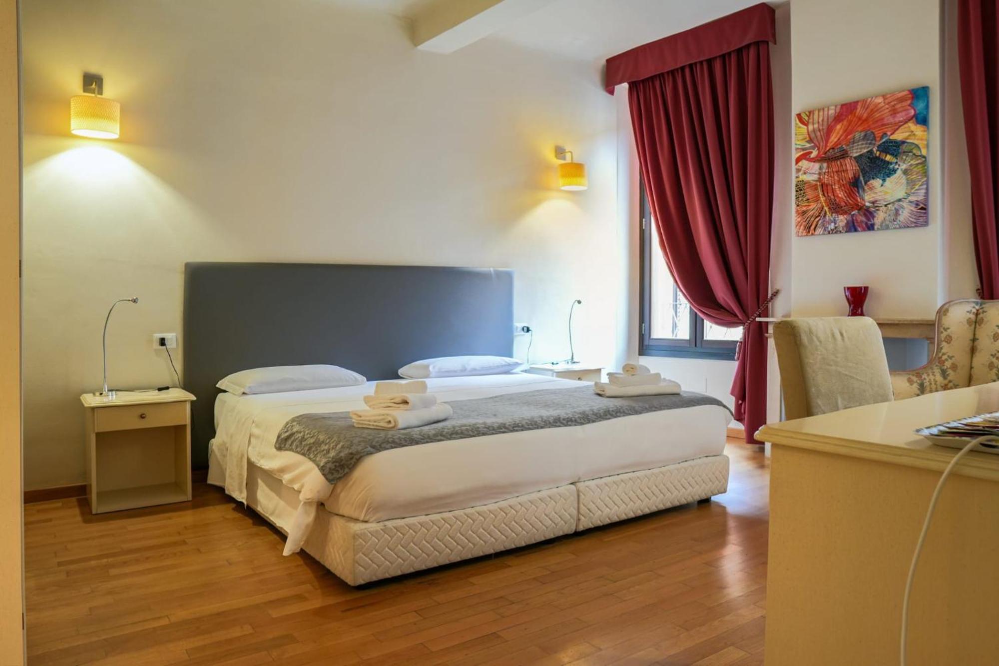 Honey Rooms Ferrara Eksteriør bilde